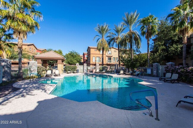 Foto del edificio - 1920 E Bell Rd