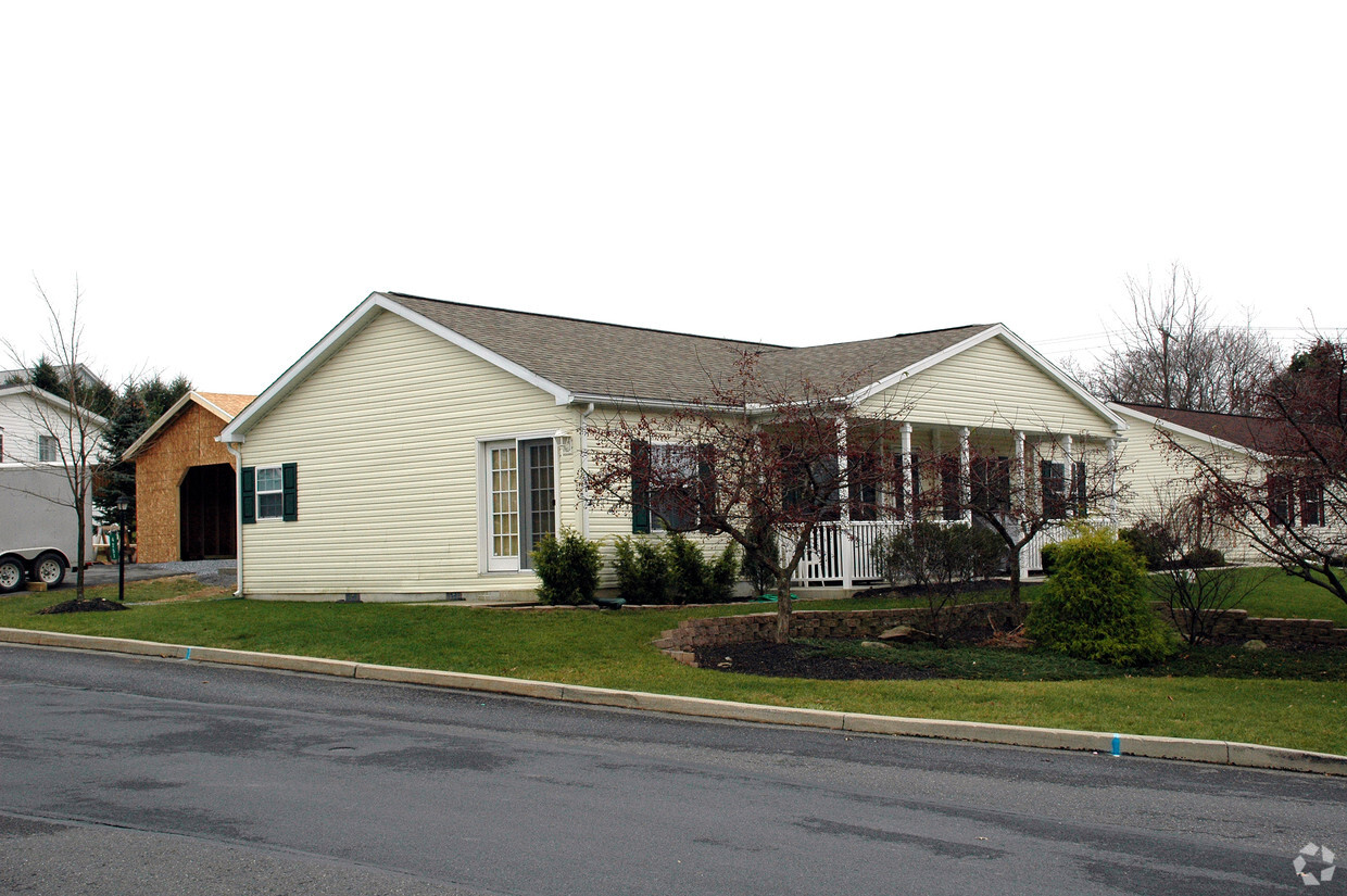 Primary Photo - Heritage Village