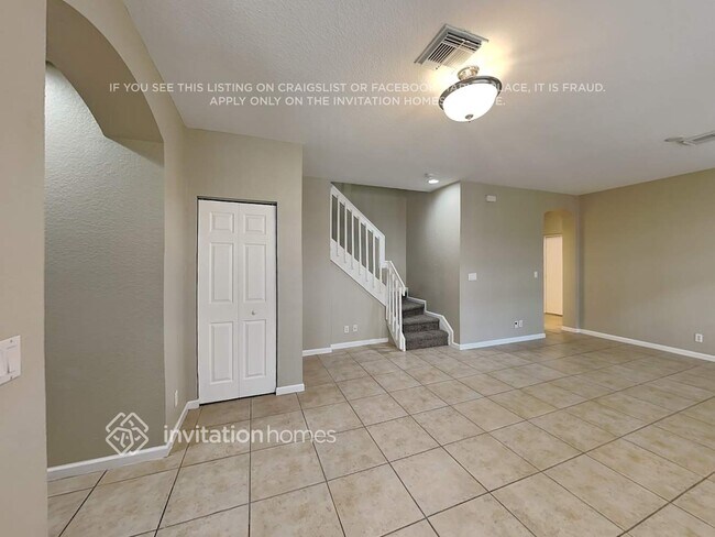 Foto del edificio - 1428 W Wickham Cir