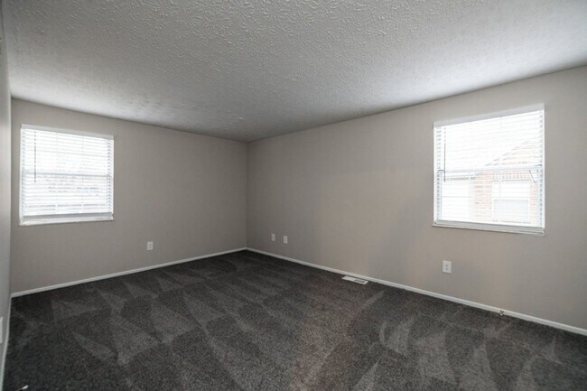 Foto del interior - TOWNHOMES AT MCNAUGHTEN