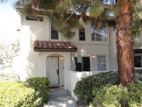 Building Photo - 23401 La Crescenta