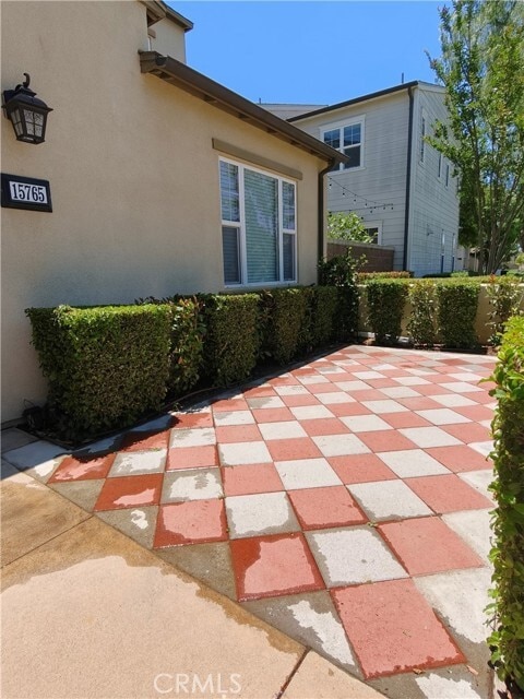 Building Photo - 15765 Lindbergh Ave