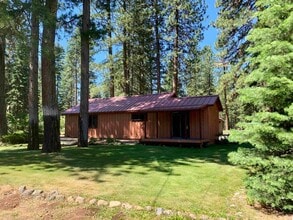 Building Photo - 463-335 Twin Pine Dr