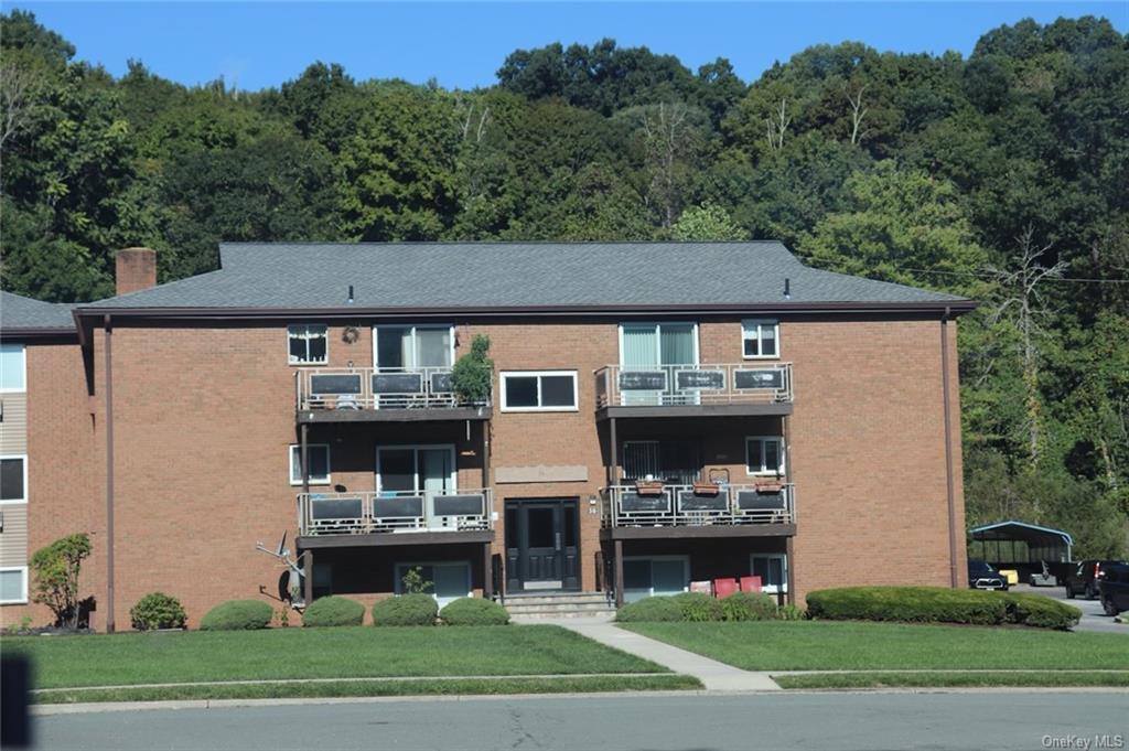 Primary Photo - 36 Tanager Rd