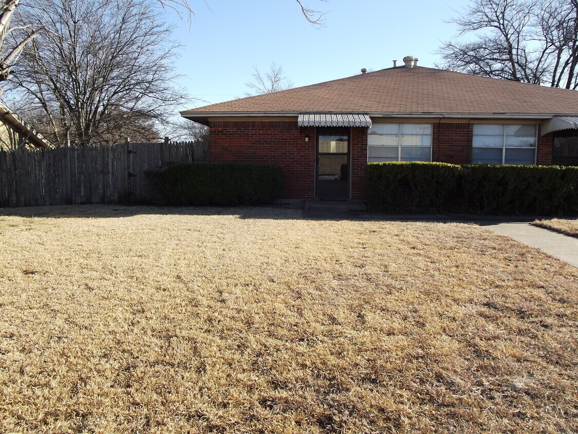 110 Valleyglen Dr, DeSoto, TX 75115 House Rental in DeSoto, TX