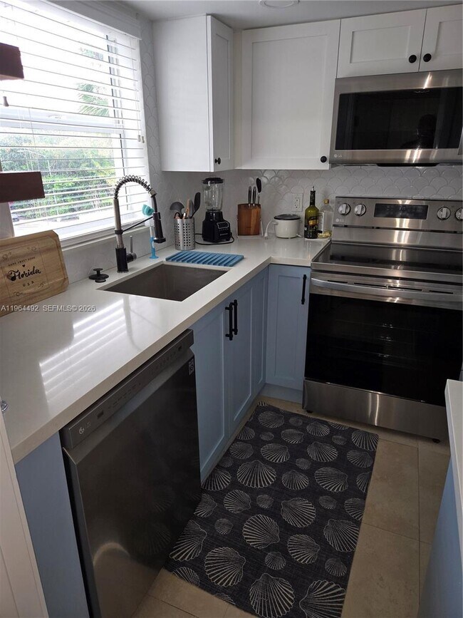 Foto del edificio - 1498 Jefferson Ave