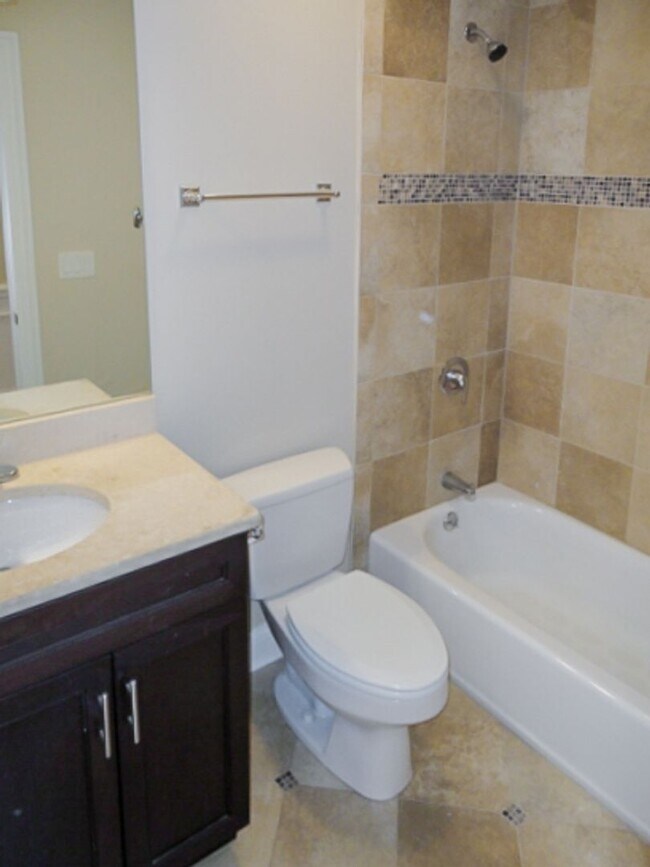 Foto del edificio - 2847 N Southport Ave