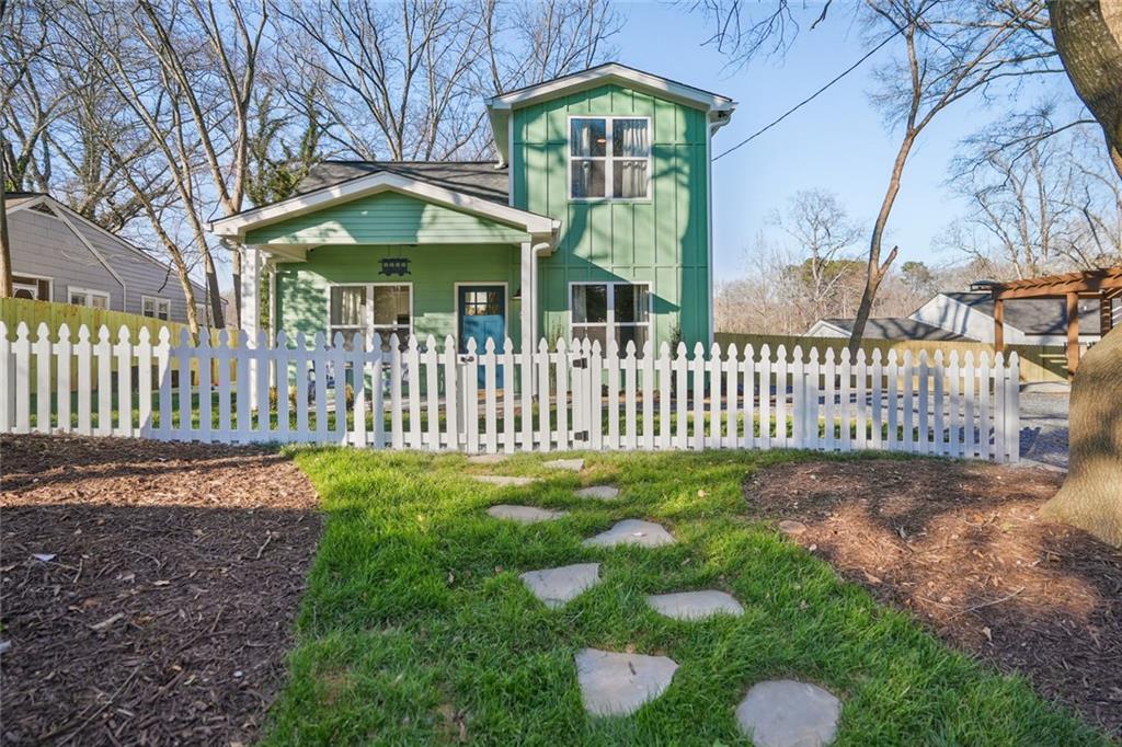 Primary Photo - 761 Palatine Ave SE