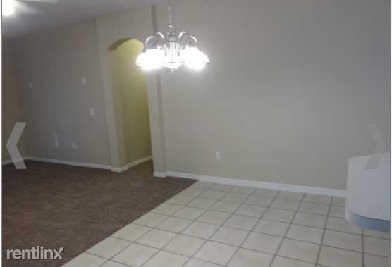 Building Photo - 11910 Fern Blossom Dr
