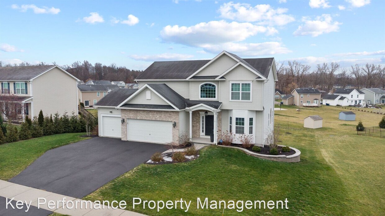 Primary Photo - 3 br, 2.5 bath House - 19 Blaydon Loop
