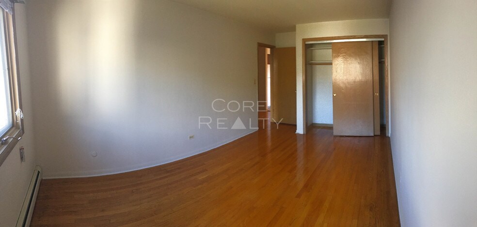 Foto principal - 9027 Capitol Dr