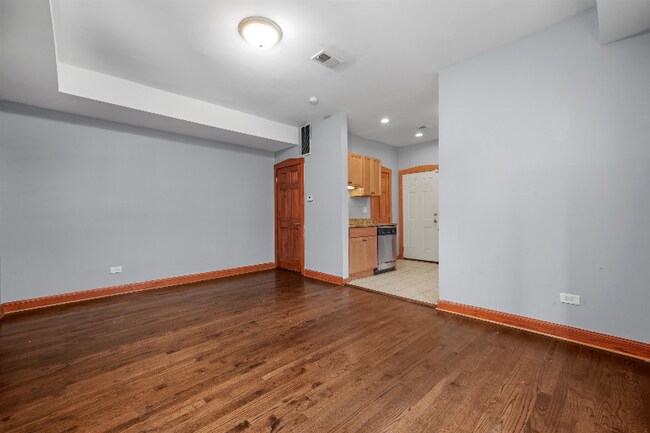 Foto del edificio - 4538 W Jackson Blvd