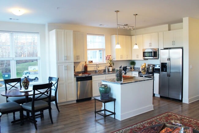 Building Photo - Barnbeck Place