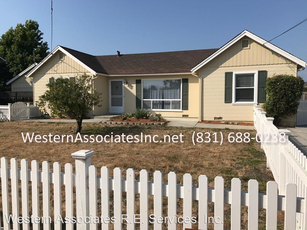 Primary Photo - 3 br, 1 bath Apartment - 2225 Mattison Ln. #A