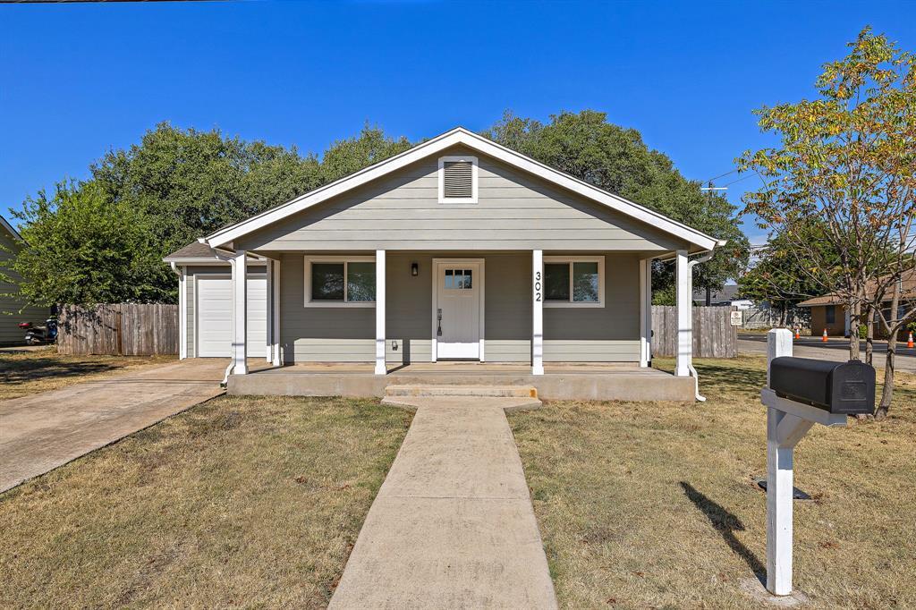 Primary Photo - 302 Martin Luther King Jr St