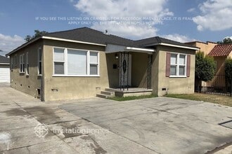 Building Photo - 127 E 79th St