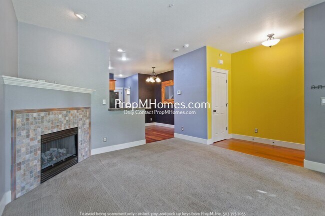 Foto del edificio - Cozy Two Bedroom Townhome in the Heart of ...