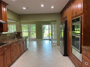 Building Photo - 5115 Yellow Pine Ln