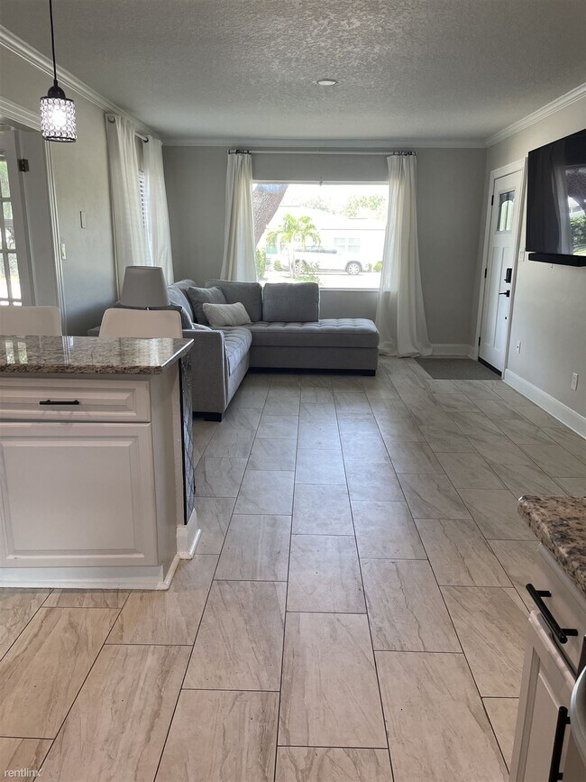 Building Photo - 3 br, 2 bath House - 1908 S Church Ave