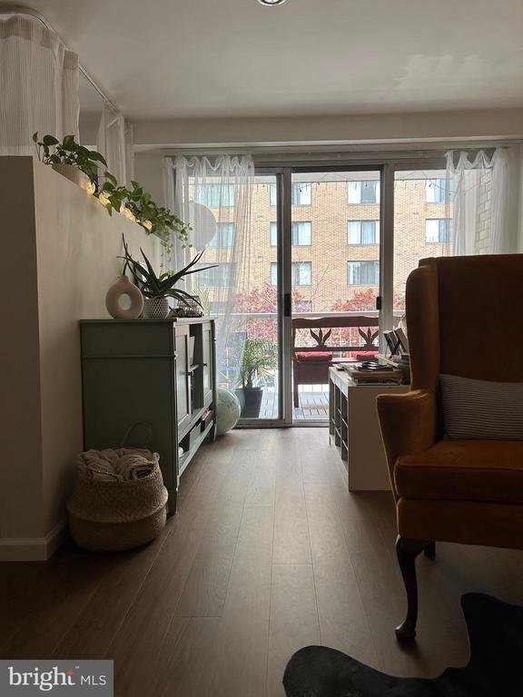 Foto del edificio - 730 24th St NW