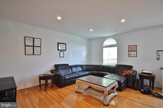 Building Photo - 10736 Enfield Dr