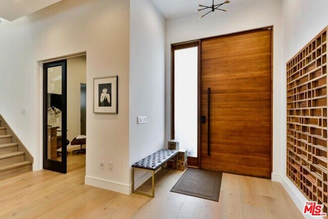 Foto del edificio - 13020 Greenleaf St