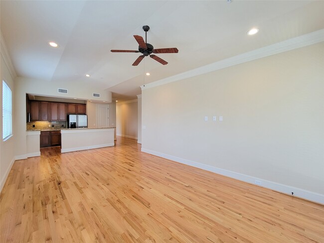 Building Photo - 58 Briar Hollow Ln