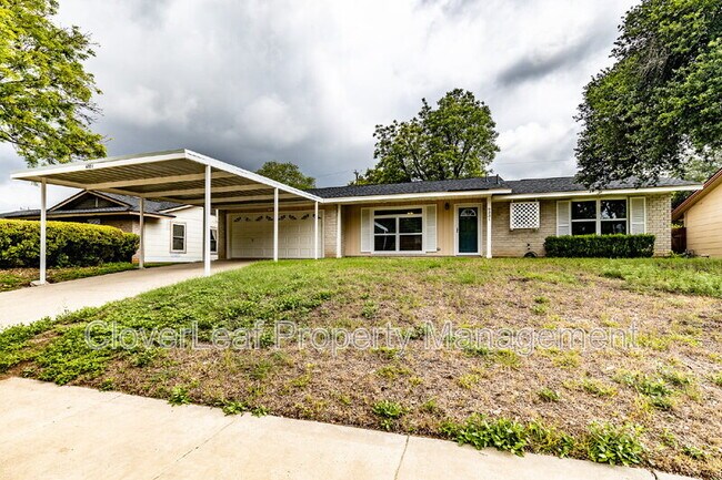 Building Photo - 6331 Peace Pipe Dr
