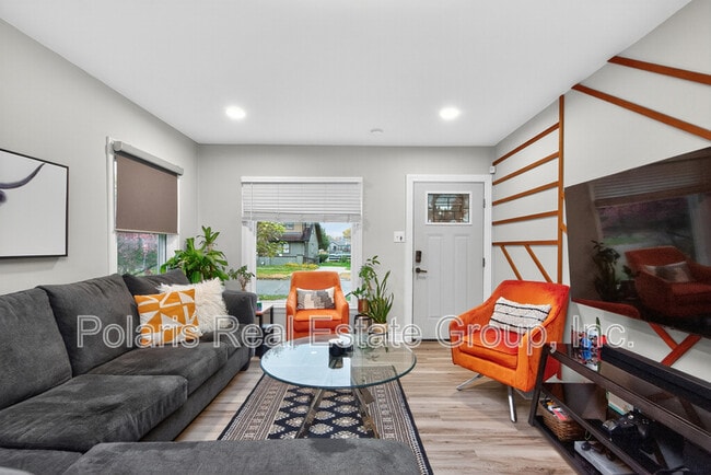 Foto del edificio - 4905 Norwaldo Ave