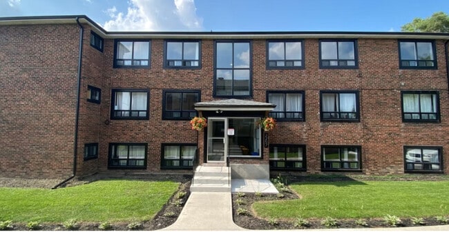 Building Photo - 2251 - 2257 Jane Street