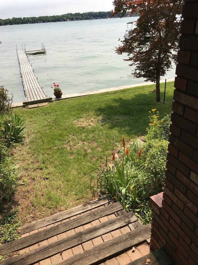 Foto del edificio - 67850 Edgewater Beach Rd