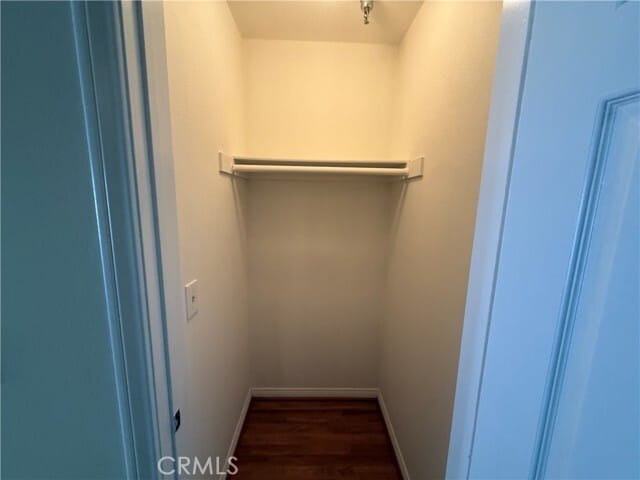 Foto del edificio - 11630 Warner Ave