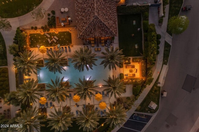 Foto del edificio - 621 E Las Puertas Ln