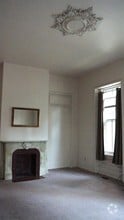Building Photo - 534 Walnut St