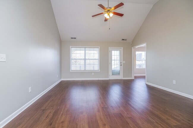 Building Photo - 3460 Hamberton Cir