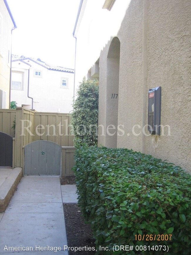 Building Photo - 3 br, 2.5 bath House - 11753 Miro Circle