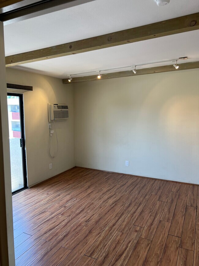 Foto del edificio - 20234 Cantara St