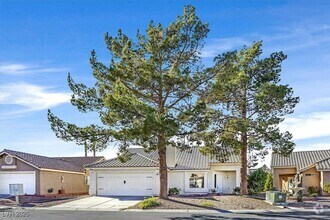 Building Photo - 4533 Bescano Dr