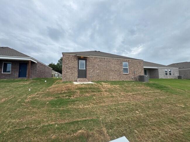 Building Photo - BRAND NEW Four Bedroom | Two Bath Home in ...