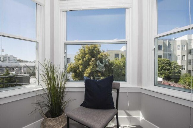 Building Photo - 2 bedroom in San Francisco CA 94109