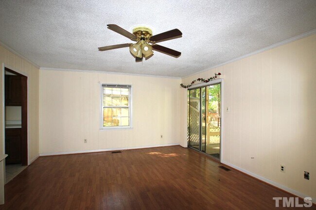 Foto del edificio - 1212 Old Apex Rd