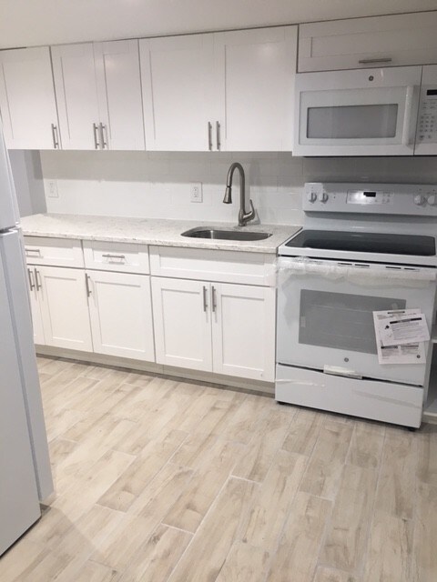 Foto del edificio - 430 Bayview Ave