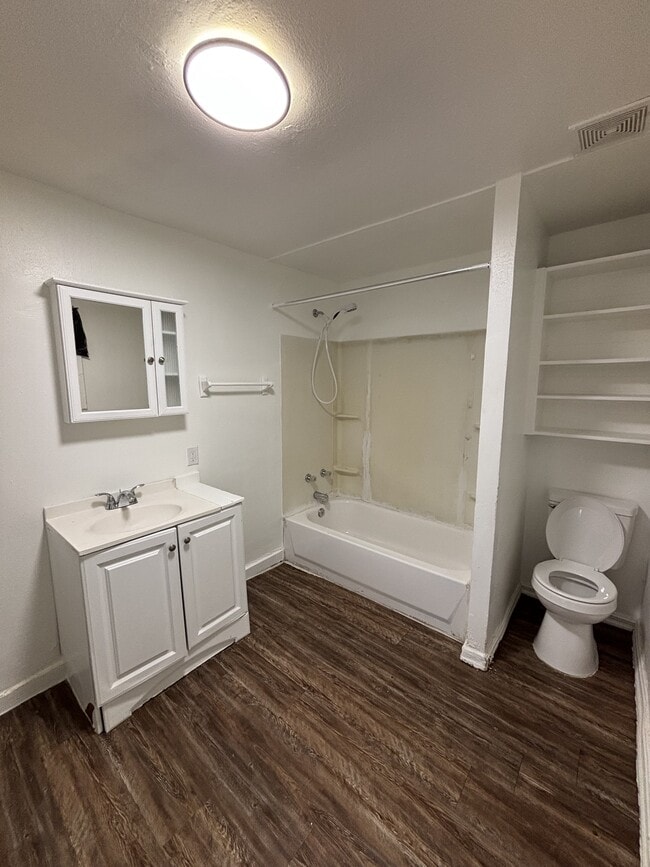 Photo - 4629 S Broadway Ave House