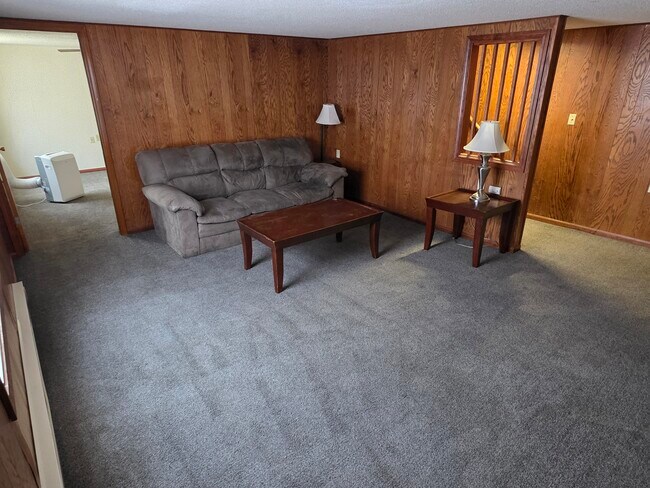 Foto del edificio - 105 S Elson St