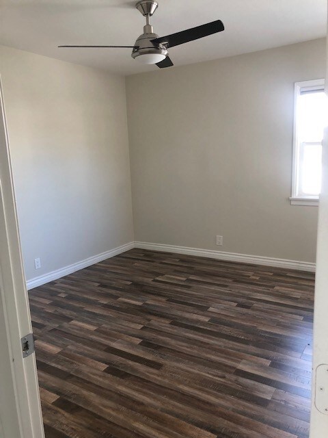 Foto del edificio - 9059 Lucerne Ave