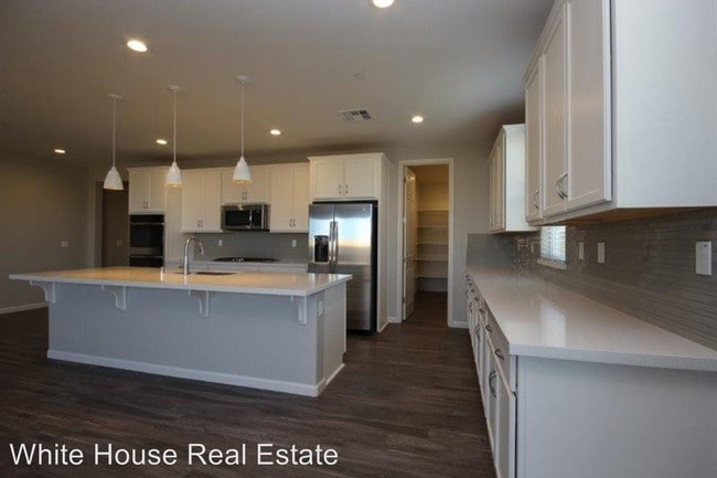 Building Photo - 10225 Charles Morris Way