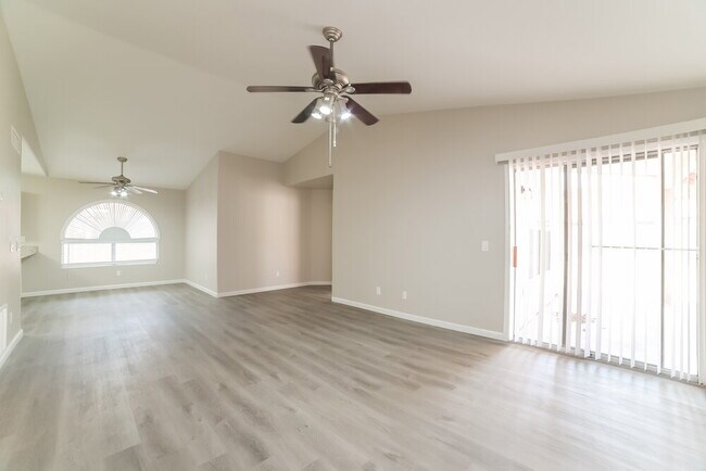 Foto del edificio - 7522 W Kerry Ln