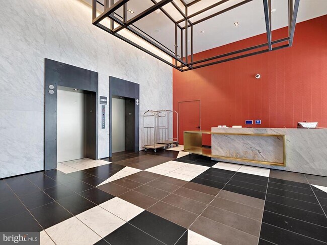 Foto del edificio - 1625 Eckington Pl NE