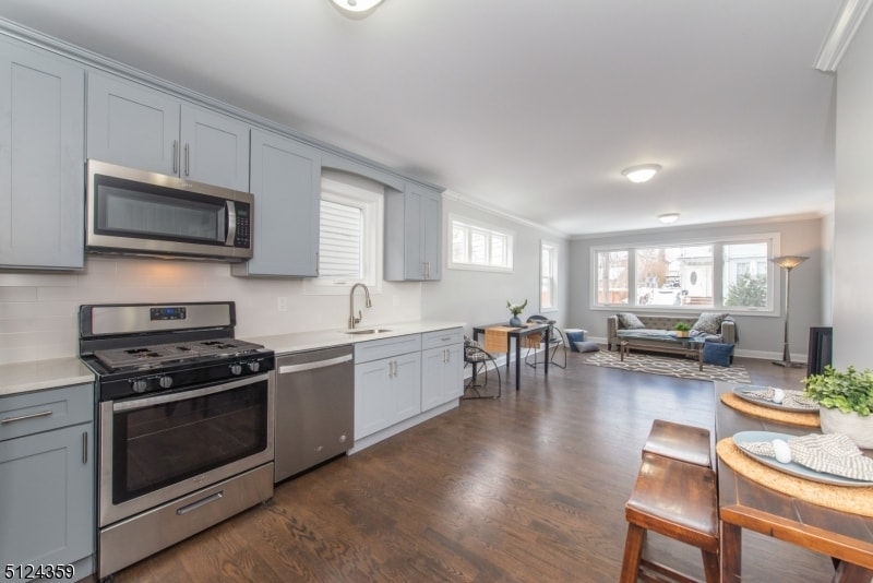 14 Lincoln Terrace, Belleville, NJ 07109 Room for Rent in Belleville, NJ