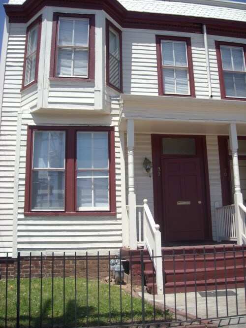 Building Photo - 22 S Robinson St